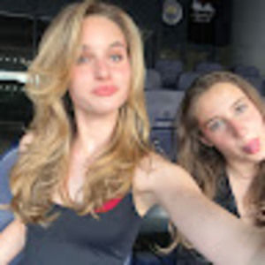 Meet your Posher, Luna maliya